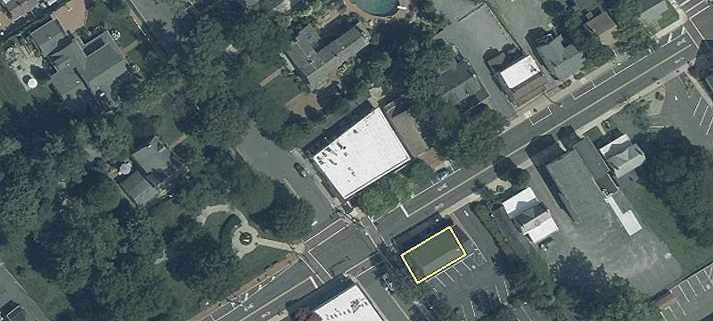 759 Riv Rd