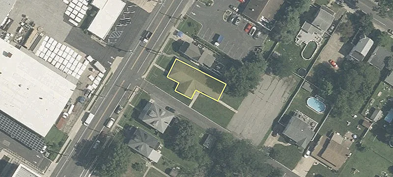 919 Broadway