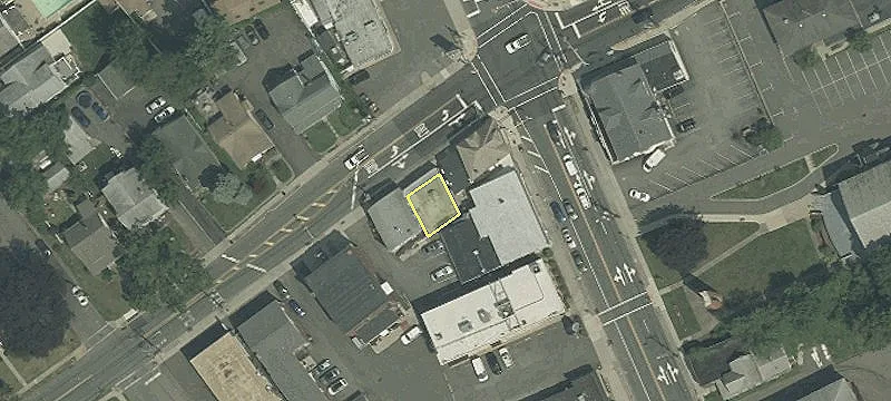 513 Main St