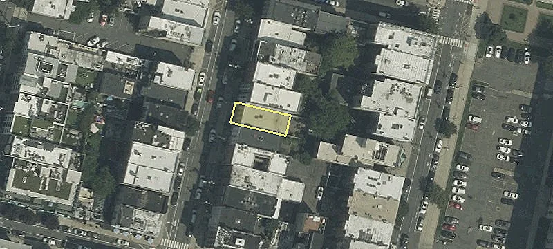 413 Adams St
