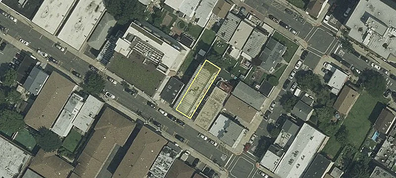 56-58 69th St, Unit 58