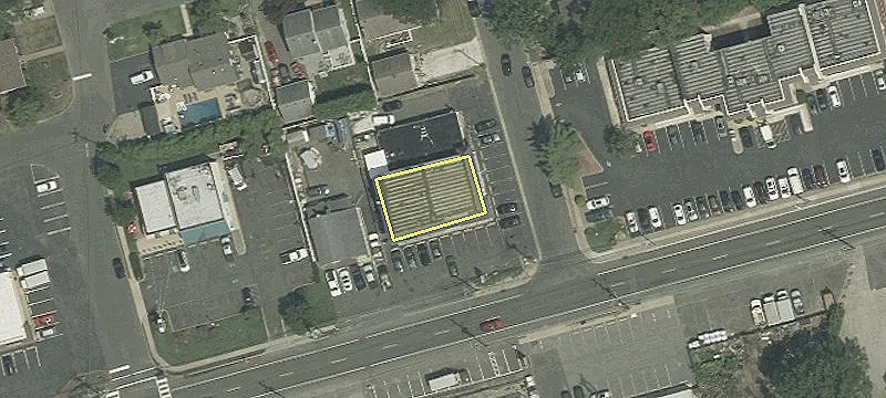 3001-03 Lakewood Rd
