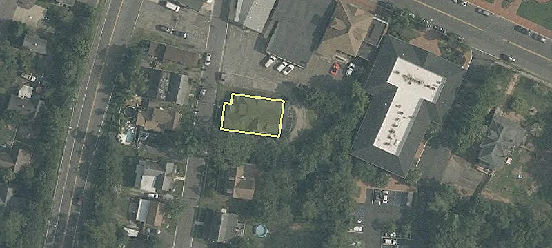 40 Pennington Ave