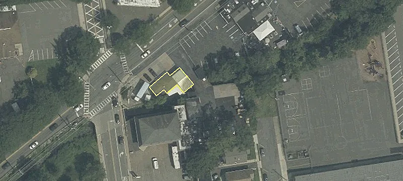 975 Goffle Rd