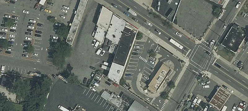556 Main St