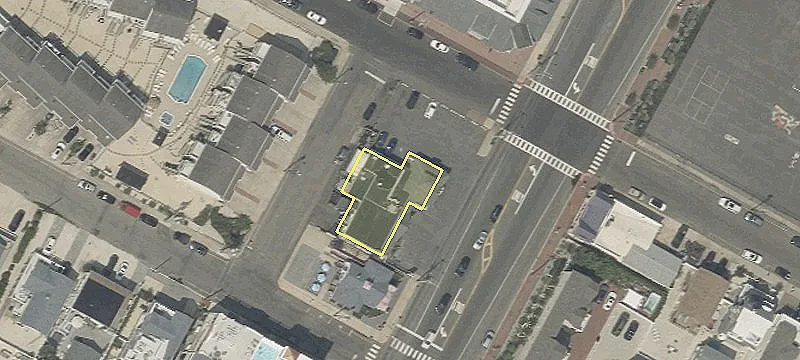 610 Bay Ave