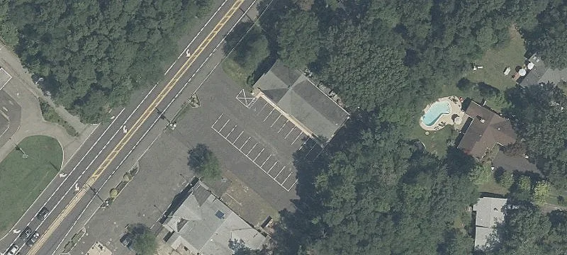 99 Taunton Rd