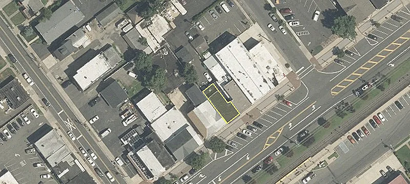 15 Broad St