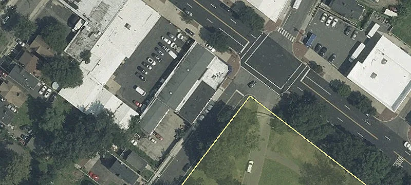 152 Central Ave