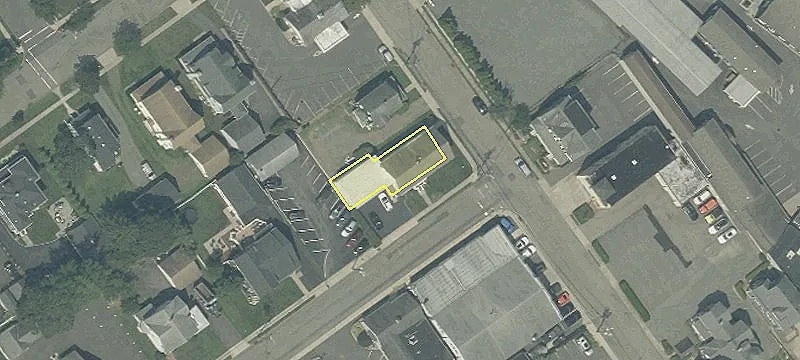 34 Dumont Rd