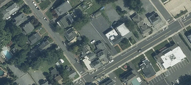 799 Riv Rd