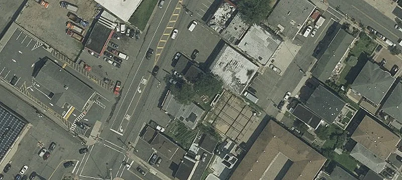 310 Bergen Blvd