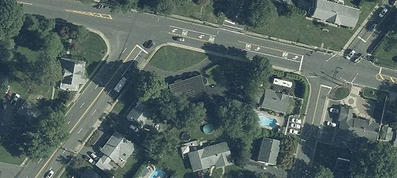 350 Broad St