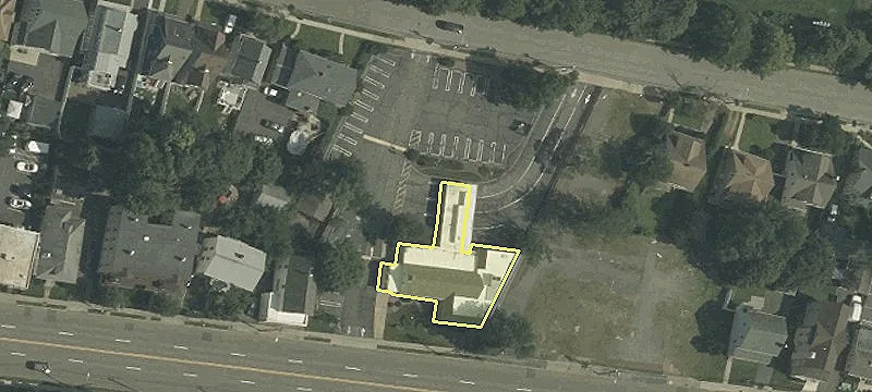 29 Bloomfield Ave