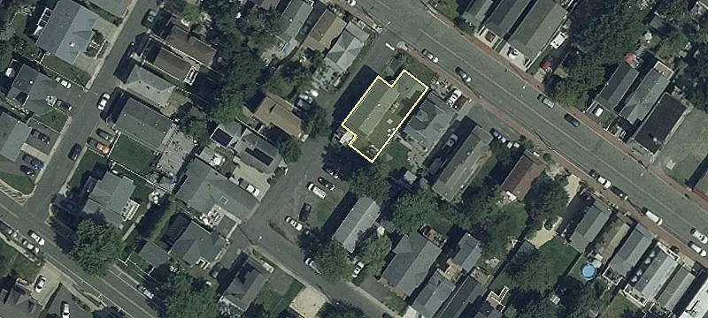 231 Bay Ave