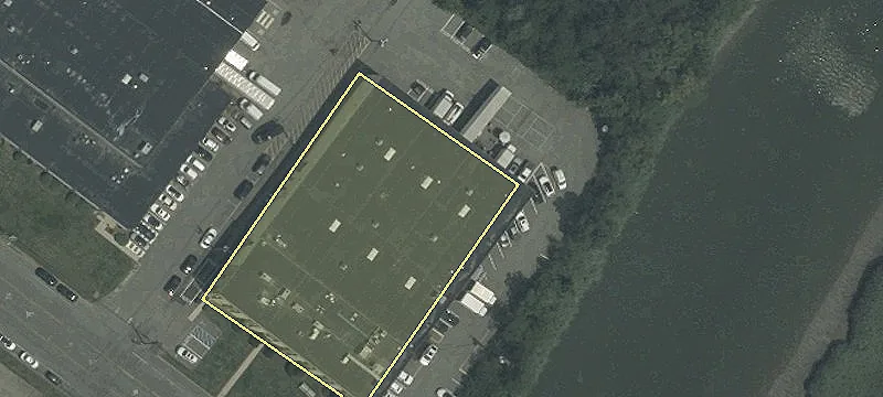 181 Un Ave, Unit 187