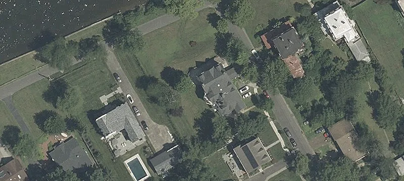 109 Bank Ave