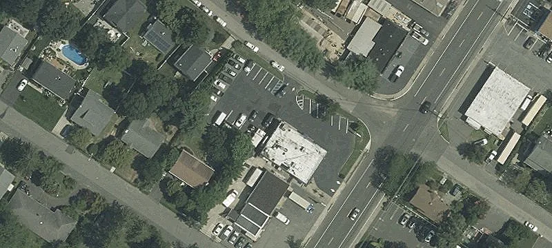 301 Un Ave