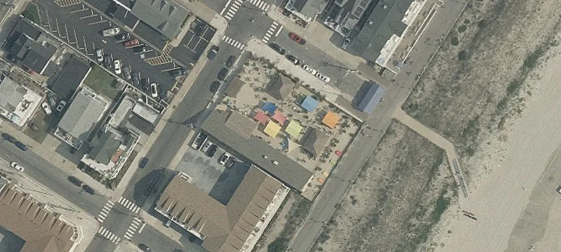 10 43rd St