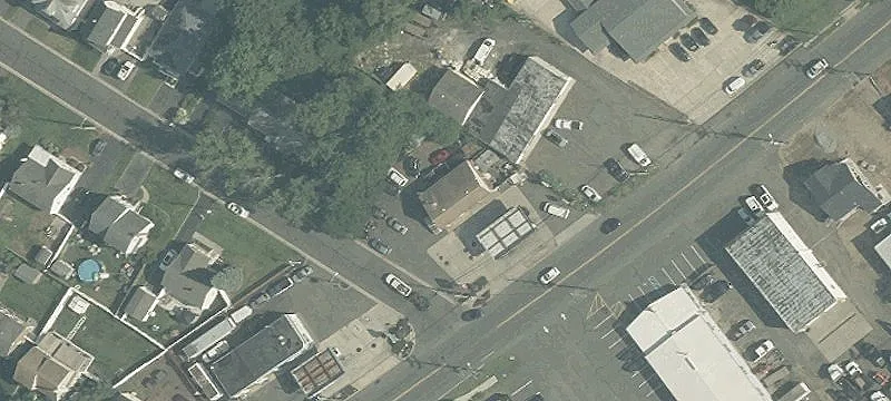 309 Lincoln Blvd