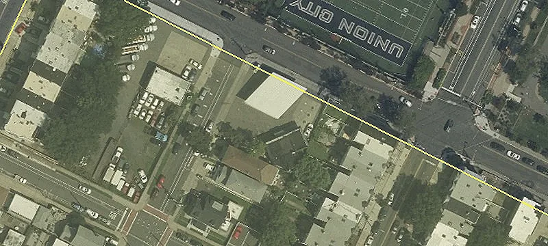 376 Paterson Plank Rd