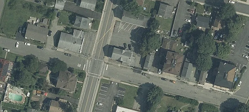 636 Ringwood Ave