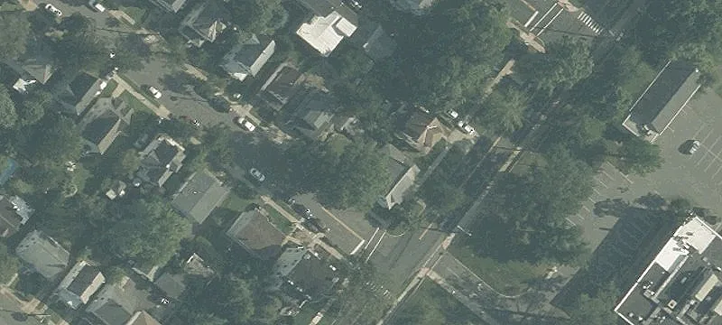 91 Nichol Ave