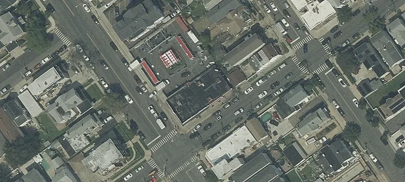 201-205 Elizabeth Ave, Unit 205