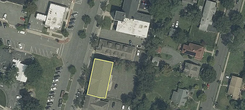 26 Sycamore Ave