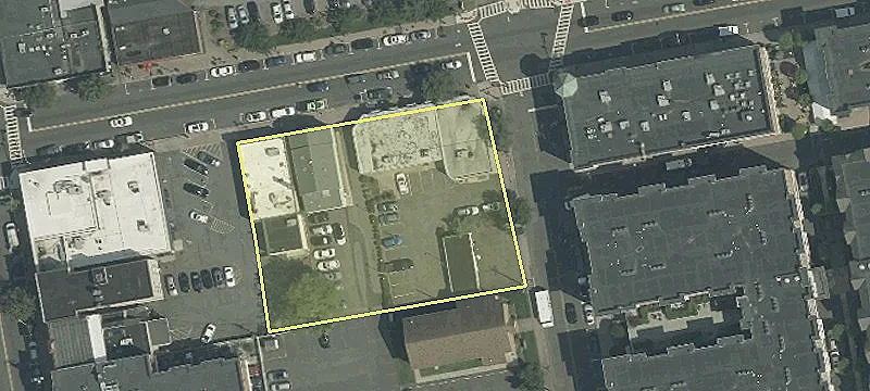 122-126 Ss E Ave, Unit 126