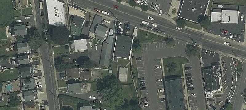 10 Belleville Ave
