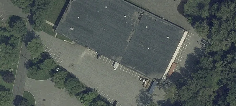 10 Maple St