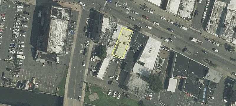 1090 Elizabeth Ave