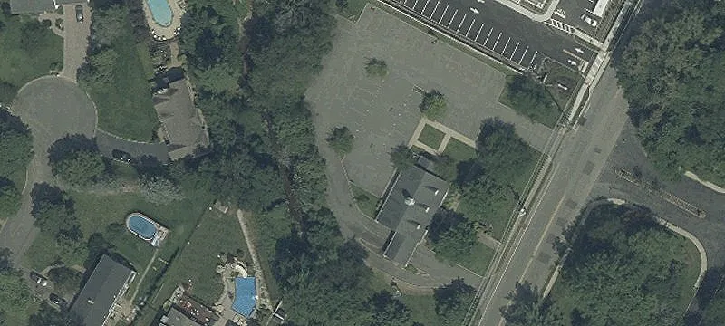 590 Pascack Rd