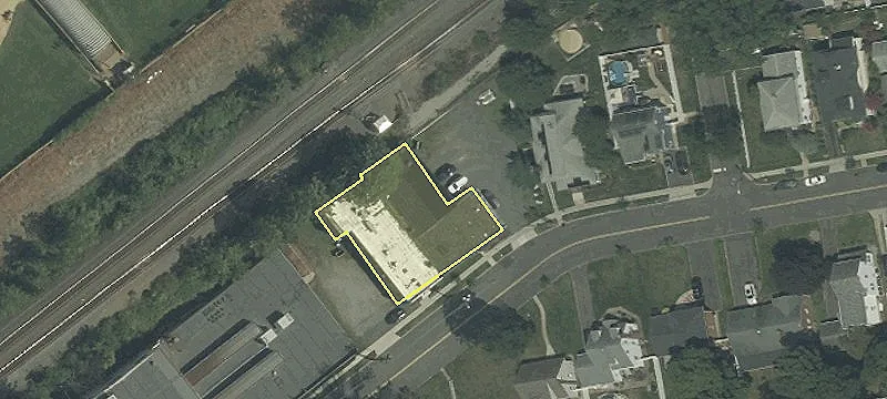 135 Clay Ave