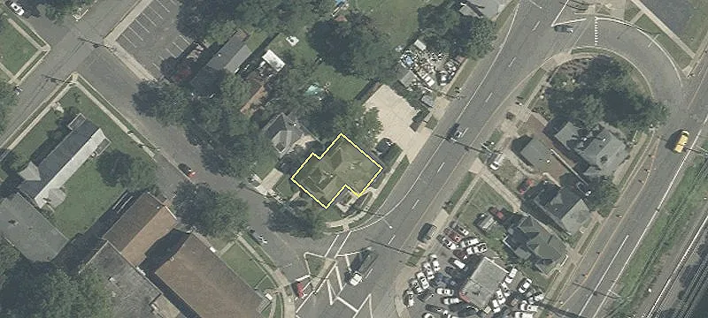 219 Highland Ave