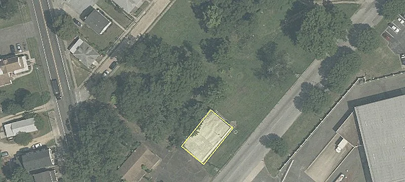330 Riverside Dr