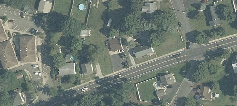 36 Pergola Ave
