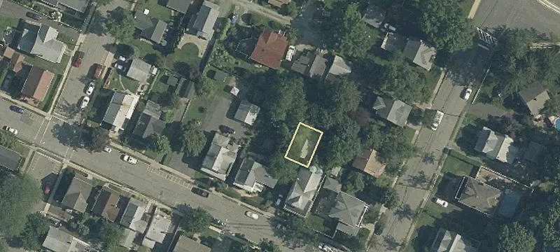 318 Monroe St