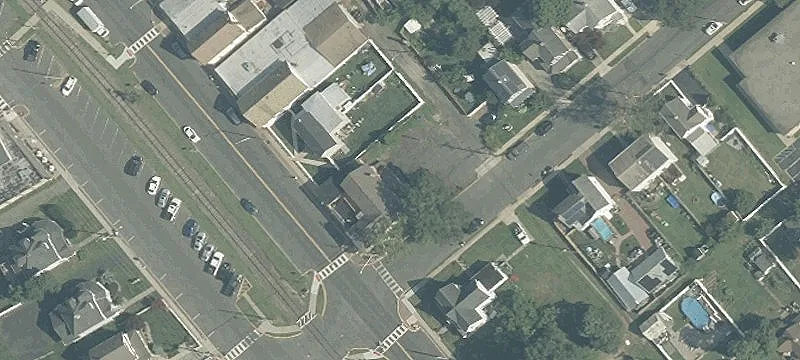 63 Railroad Ave