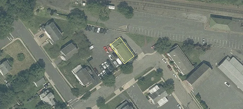 23 Dumont Rd