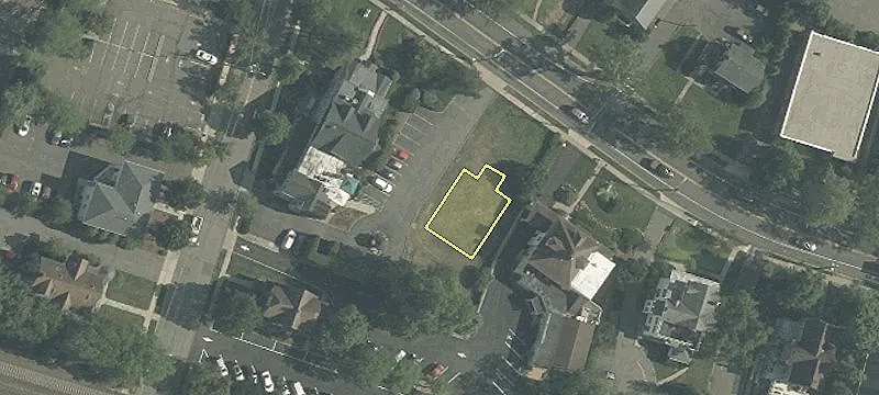 353 Main St