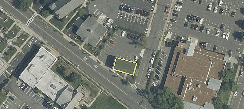 293 Morris Ave