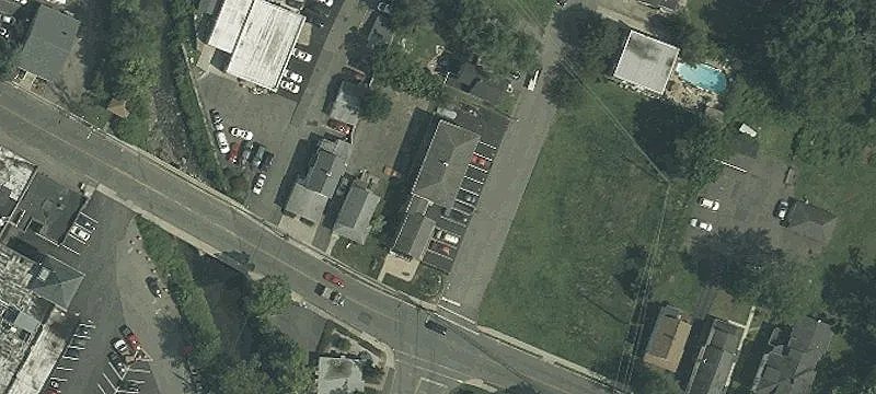 122 Main St