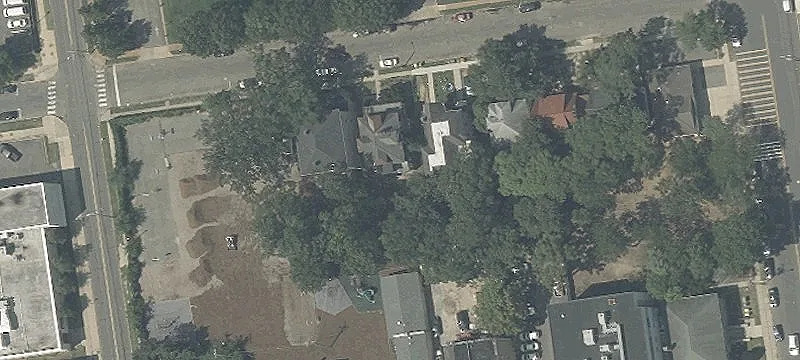 122 3rd St
