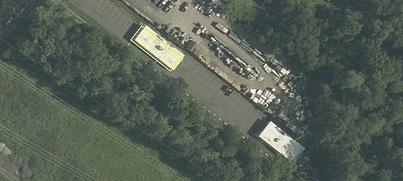 24 Eisenhower Pkwy