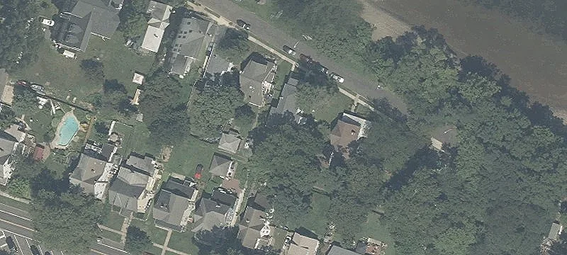 318 Riverview Ave