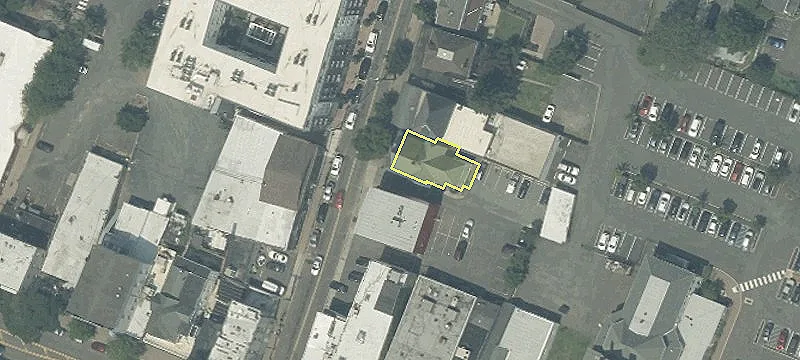 122 Main St