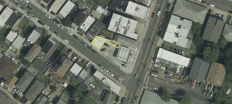 261 Palisade Ave