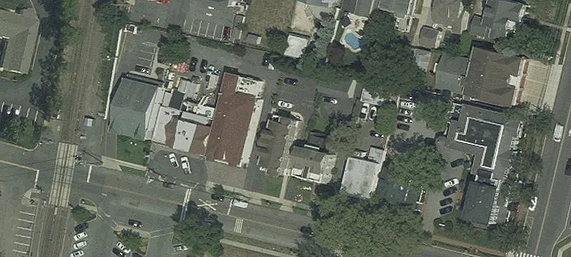 512 Warren Ave